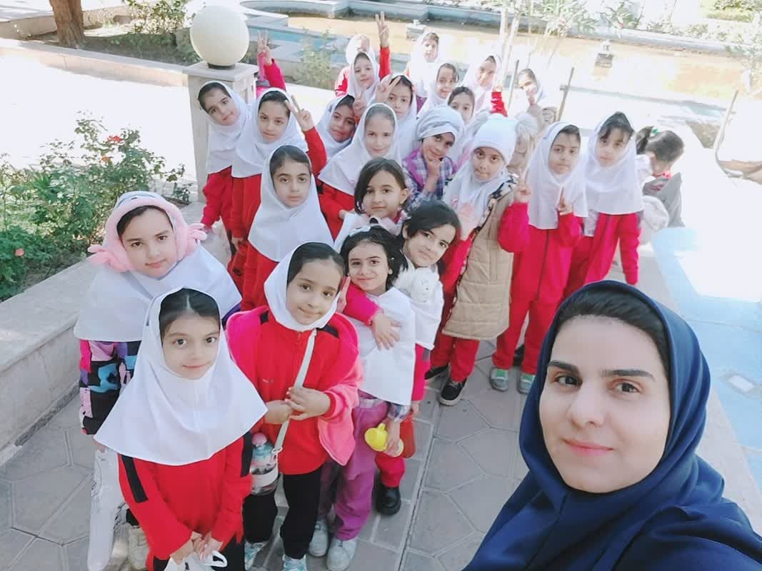 کلاس پایه دوم ب