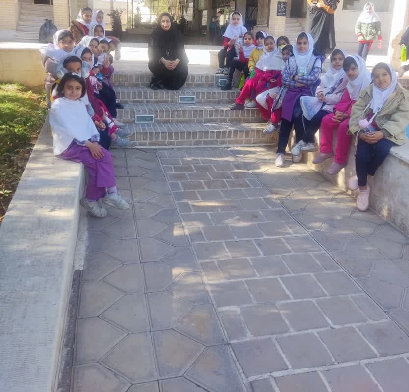 کلاس پایه دوم ج